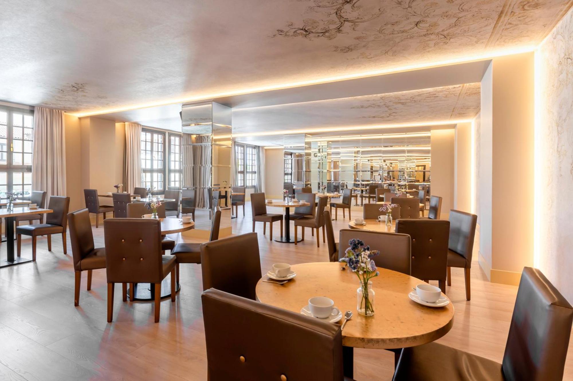 Pamplona Catedral Hotel Bagian luar foto