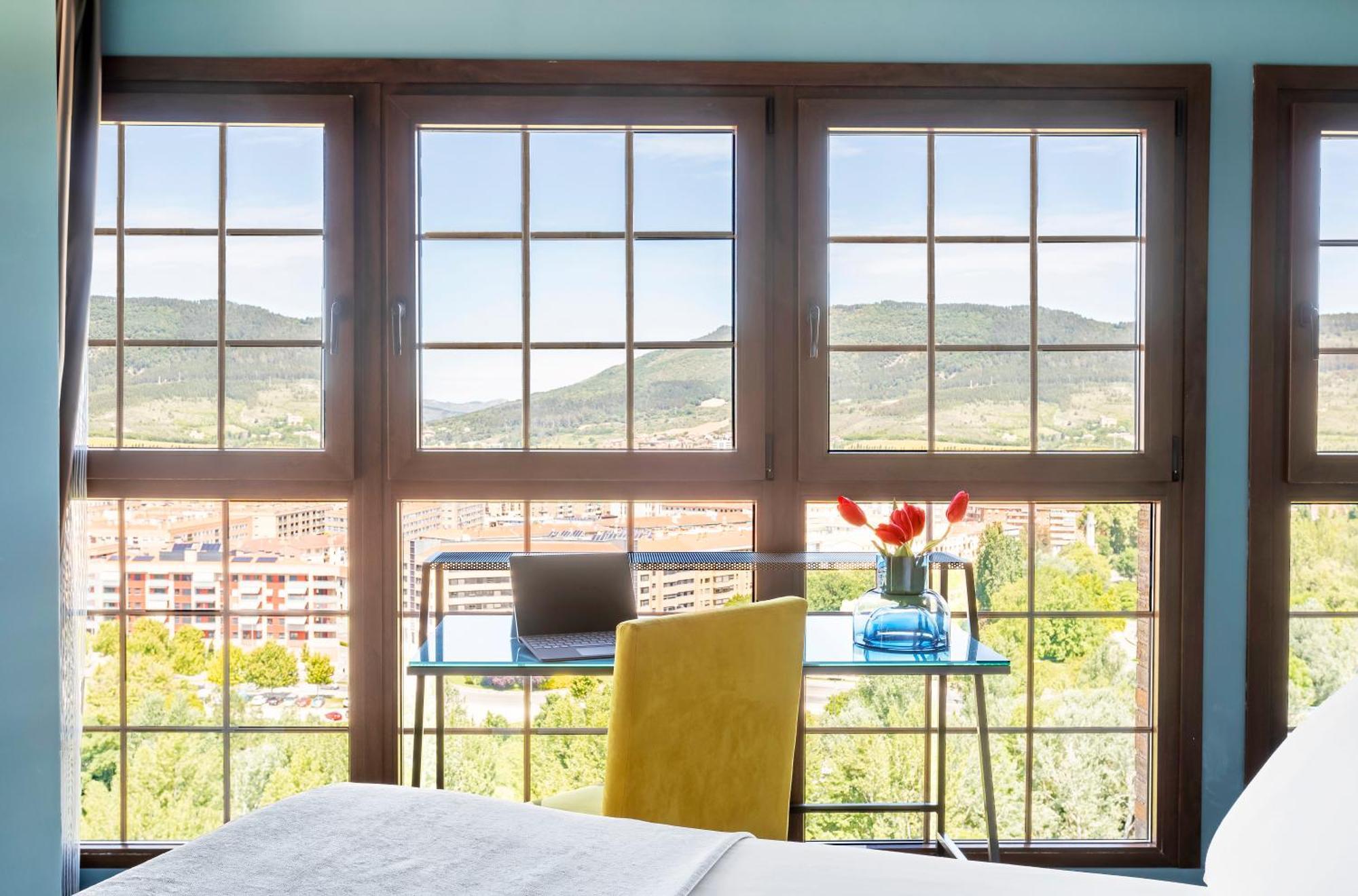 Pamplona Catedral Hotel Bagian luar foto