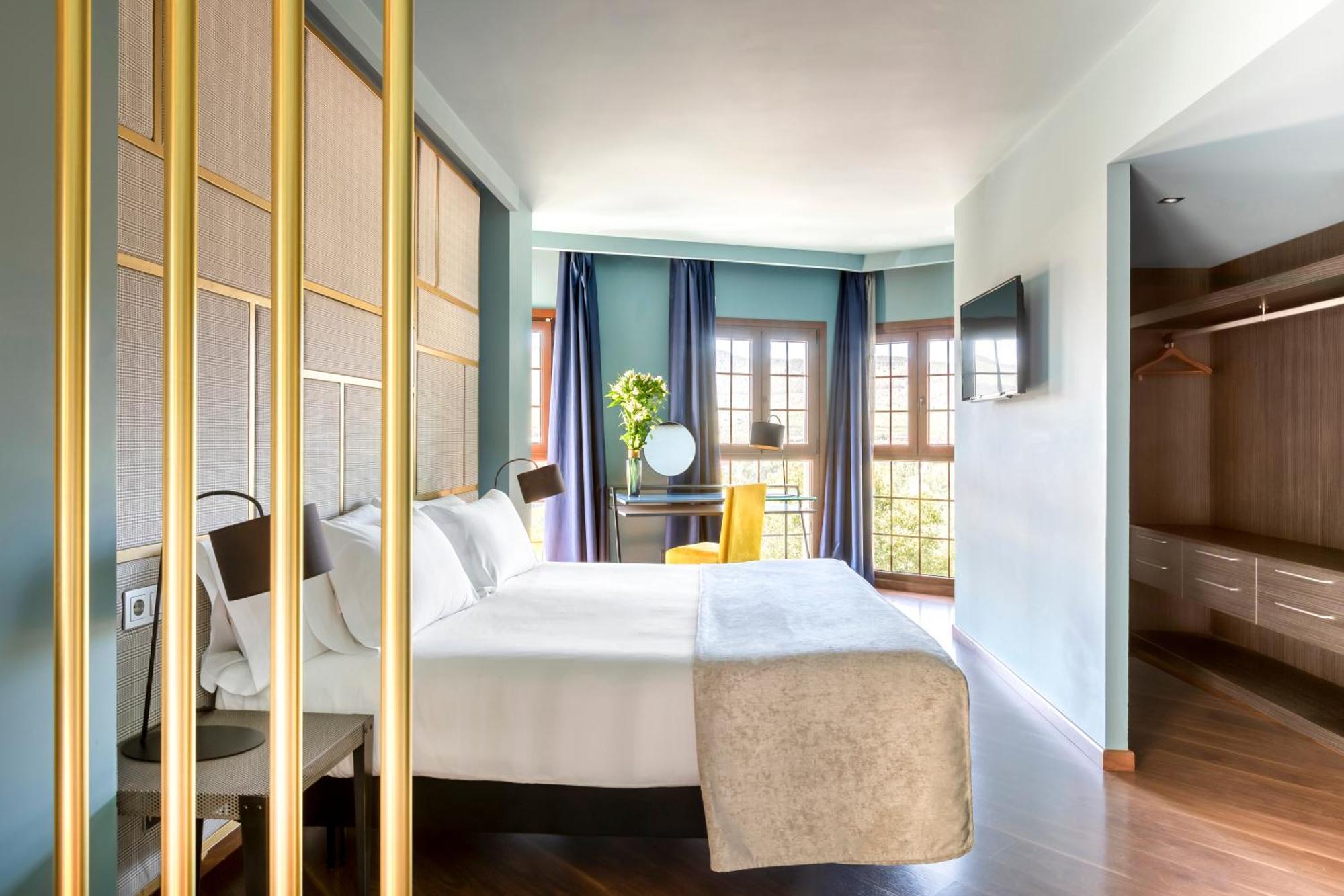 Pamplona Catedral Hotel Bagian luar foto